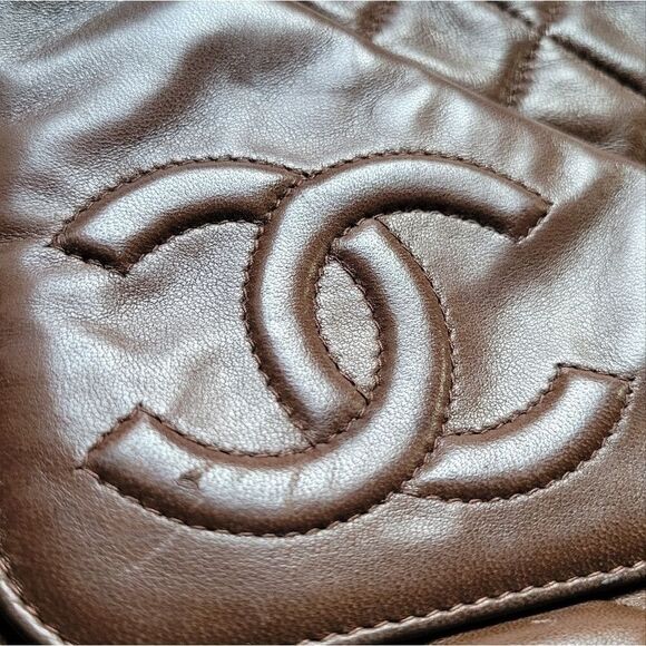 Authentic Chanel VTG CrossBody Tassel Brown Lambskin Camera Bag Purse RARE GHW - Picture 7 of 14